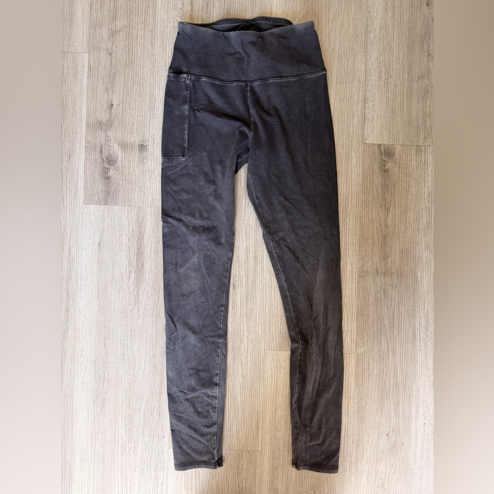Hollister Ultra High-Rise Black Leggings